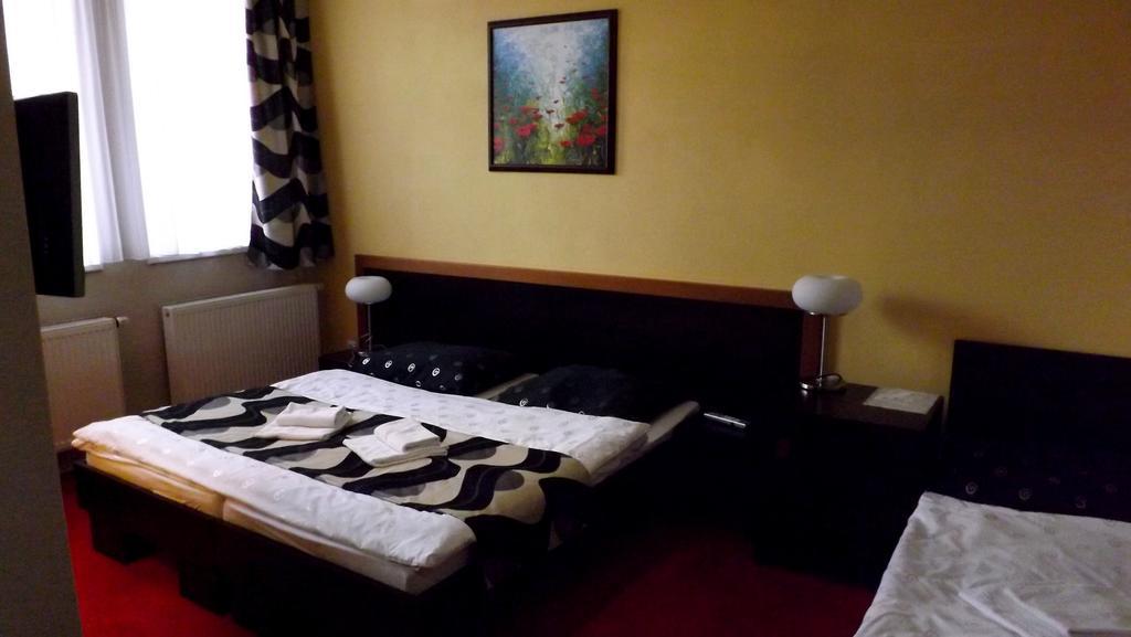 Guest House Penzion Fortuna Tvrdosin Oda fotoğraf