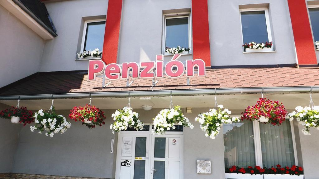 Guest House Penzion Fortuna Tvrdosin Dış mekan fotoğraf