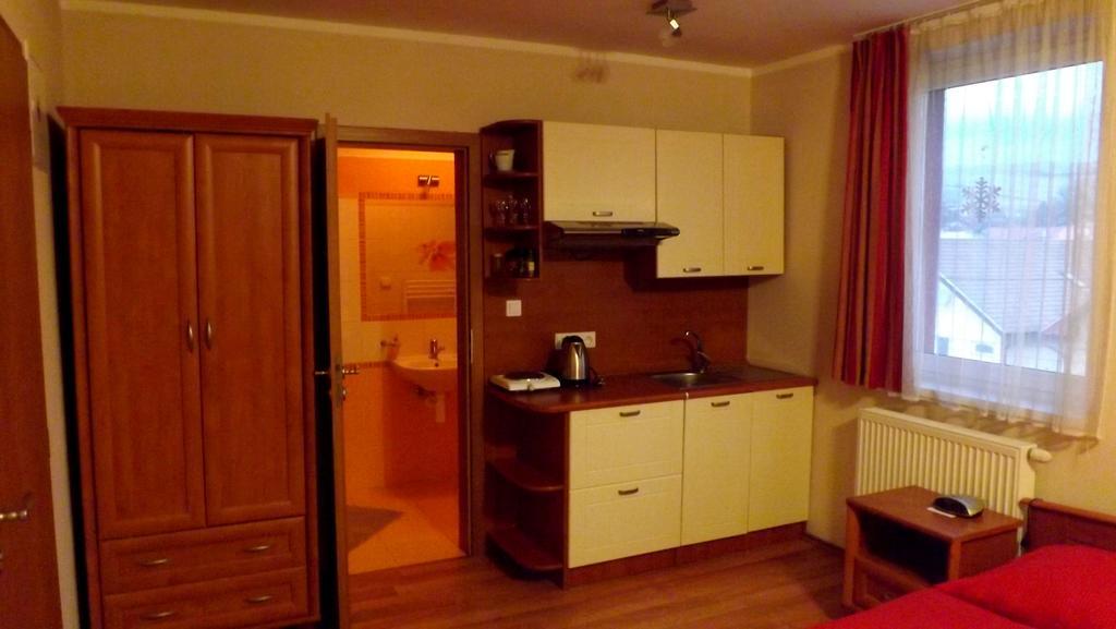 Guest House Penzion Fortuna Tvrdosin Oda fotoğraf